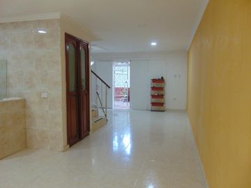 casa en venta en crespo. Cod V91603