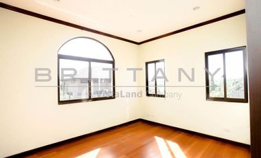 House and Lot - Portofino Vista Alabang.