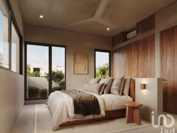 CASA EN VENTA, EN EL CENTRO DE MÉRIDA, YUCATÁN, COMPLETAMENTE REMODELADA.
