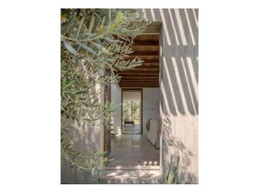 CASA EN VENTA, EN EL CENTRO DE MÉRIDA, YUCATÁN, COMPLETAMENTE REMODELADA.