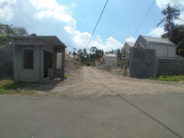 Rumah Satu Lantai dalam Perum Elite Dekat Candi Prambanan
