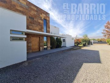 Casa en Venta en Chicureo Centro