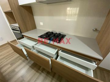 NEGOCIABLE
Este espectacular departamento, certificado LEED y diseñado con altos estándares de ecoeficiencia, te ofrece mucho más que un simple lugar