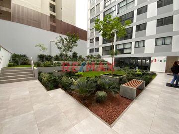 NEGOCIABLE
Este espectacular departamento, certificado LEED y diseñado con altos estándares de ecoeficiencia, te ofrece mucho más que un simple lugar