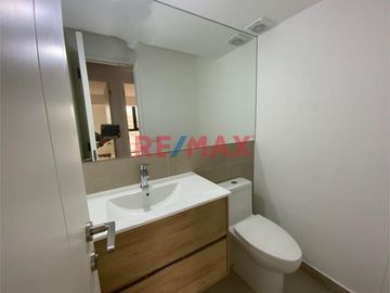 NEGOCIABLE
Este espectacular departamento, certificado LEED y diseñado con altos estándares de ecoeficiencia, te ofrece mucho más que un simple lugar