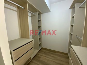 NEGOCIABLE
Este espectacular departamento, certificado LEED y diseñado con altos estándares de ecoeficiencia, te ofrece mucho más que un simple lugar