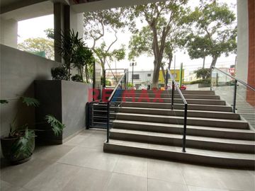 NEGOCIABLE
Este espectacular departamento, certificado LEED y diseñado con altos estándares de ecoeficiencia, te ofrece mucho más que un simple lugar