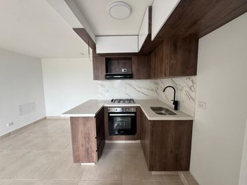 apartamento en arriendo en cimarrona. Cod A215200