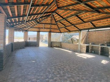 Se vende Rancho de 5038 m2 en Tecate