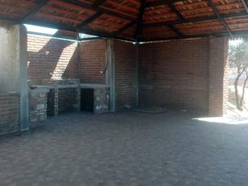 Se vende Rancho de 5038 m2 en Tecate