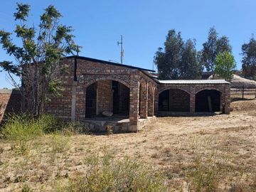 Se vende Rancho de 5038 m2 en Tecate