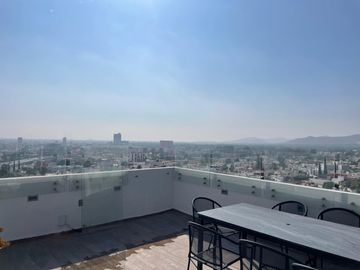 PENTHOUSE EN VENTA EN TORRE LOMA ALTA