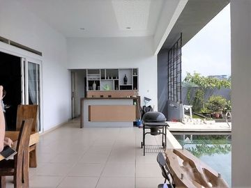 6 Bedroom House for sale