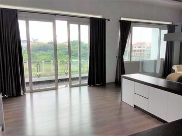6 Bedroom House for sale
