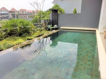 6 Bedroom House for sale