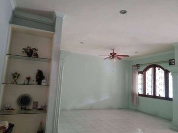 JUAL MURAH RUMAH ASRI LUAS 280 M, di Kompleks BILLYMOON - JAKARTA TIMUR