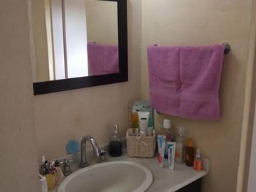 VENTA HERMOSA CASA 4 AMB, BARRIO JARDINES DE ESCOBAR