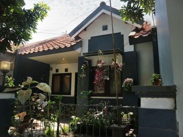 FREE FURNITURE, Rumah murah siap huni shm