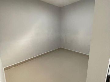 Casa-Quinta Venta CUMBRES LUX c Alberca y Palapa y Lujosas Amenidades en Colonia