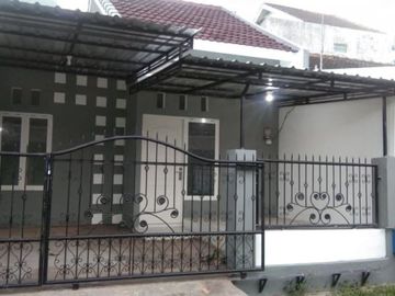 Rumah Second di jl Ikan Tombro Suhat Kota Malang