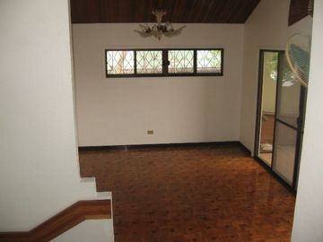 5 Bedrooms House with Swimming Pool in Banilad Cebu, City