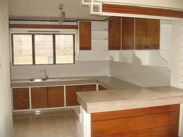 5 Bedrooms House with Swimming Pool in Banilad Cebu, City