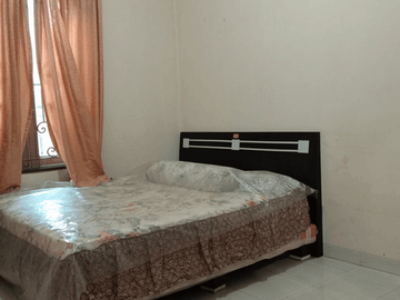 Rumah 2 Lt Dekat Mall Di Kayu Putih, Pulogadung, Jakarta S7706