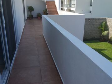 Casa en VENTA con recamara en planta baja fraccionamiento PLAYAS DEL CONCHAL