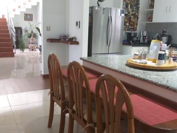 Casa en VENTA con recamara en planta baja fraccionamiento PLAYAS DEL CONCHAL
