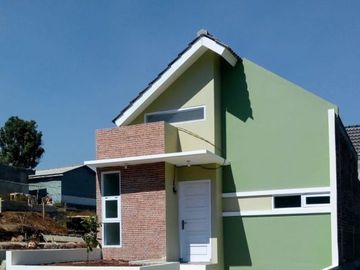 Rumah cantik nuansa villa sejuk asri di Cikalang dkt TOL CILEUNYI