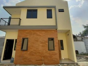 Rumah Exclusive 2 lantai dekat UI di Beji Depok