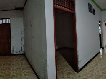Rumah sewa 2LT di Pusponjolo. Bebas banjir