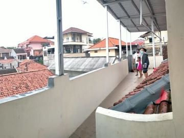 Rumah sewa 2LT di Pusponjolo. Bebas banjir
