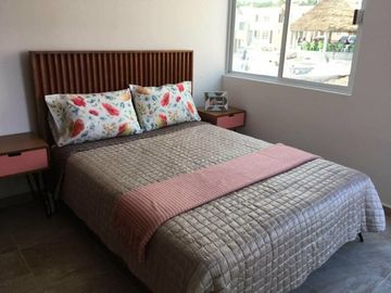Venta de Casa, 3 recámaras, terraza,  alberca en condominio en Xochitepec, Mor.