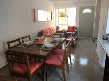 Venta de Casa, 3 recámaras, terraza,  alberca en condominio en Xochitepec, Mor.