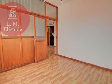 Belgrano y Cosme Beccar - Oficina en el Centro de San Isidro - Venta con Renta