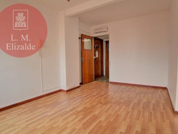 Belgrano y Cosme Beccar - Oficina en el Centro de San Isidro - Venta con Renta