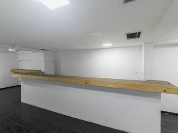 local en arriendo en chapinero central. Cod A1126001