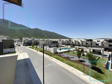 CASA EN VENTA EN CUMBRES EN EL MUNICIPIO DE GARCÍA