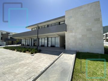 CASA EN VENTA EN CUMBRES EN EL MUNICIPIO DE GARCÍA