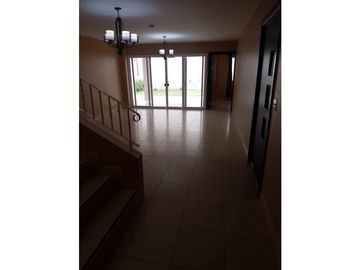 Casa Amplia y Moderna en Villas del Golf II