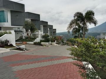 rumah Mewah Jatinangor View Gunung Manglayang dkt Kampus ITB