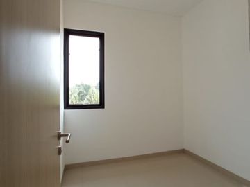 Rumah 2 Lantai Eshal Serpong Residence Dekat Unpam Viktor