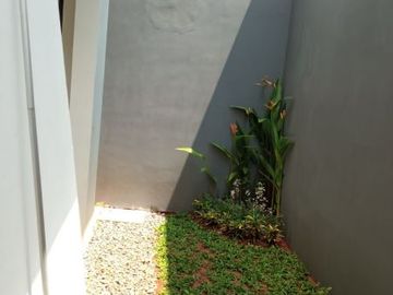 Rumah 2 Lantai Eshal Serpong Residence Dekat Unpam Viktor