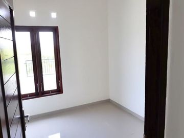 Rumah Nyaman Asri View Sawah Di Jalan Godean Sleman