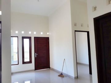 Rumah Nyaman Asri View Sawah Di Jalan Godean Sleman