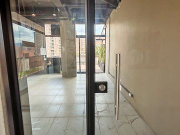 local en arriendo en colina. Cod A7225001