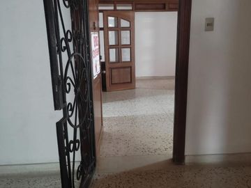 apartamento en arriendo/venta en villa santos. Cod V108297