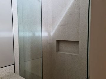 Venta: Casa en Lomas del Campanario, Autor, Doble Altura, 4ta Recámara en PB.