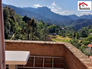 CASA EN VENTA MINERAL DEL CHICO CON VISTA MARAVILLOSA